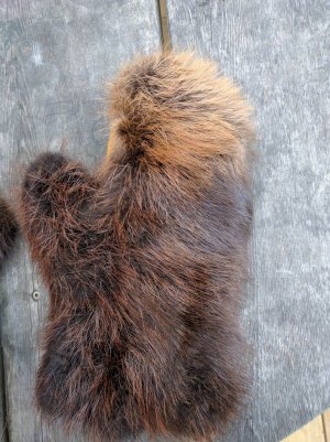 Beaver mittens